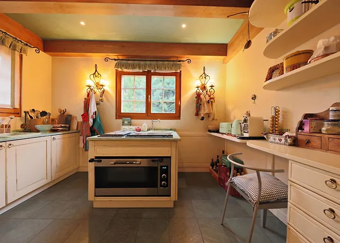 Avec Charme Et Vue A Chalet