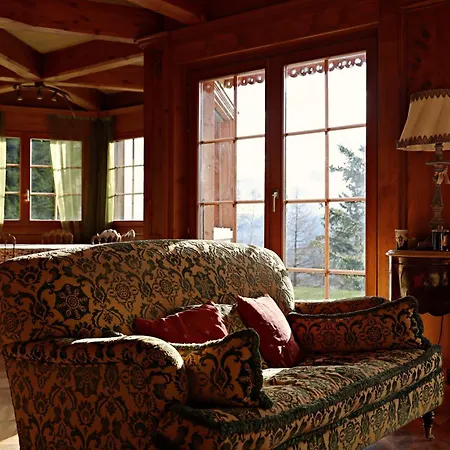 شاليه Avec Charme Et Vue A *