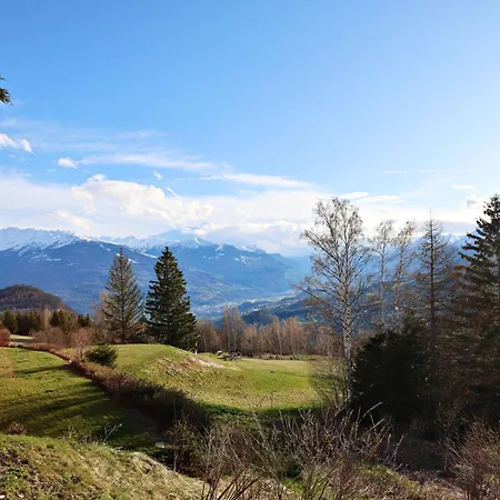 Avec Charme Et Vue A Chalet Crans-Montana